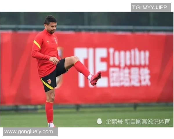 足球球星腿部力量训练秘籍 提升爆发力与耐力的关键技巧